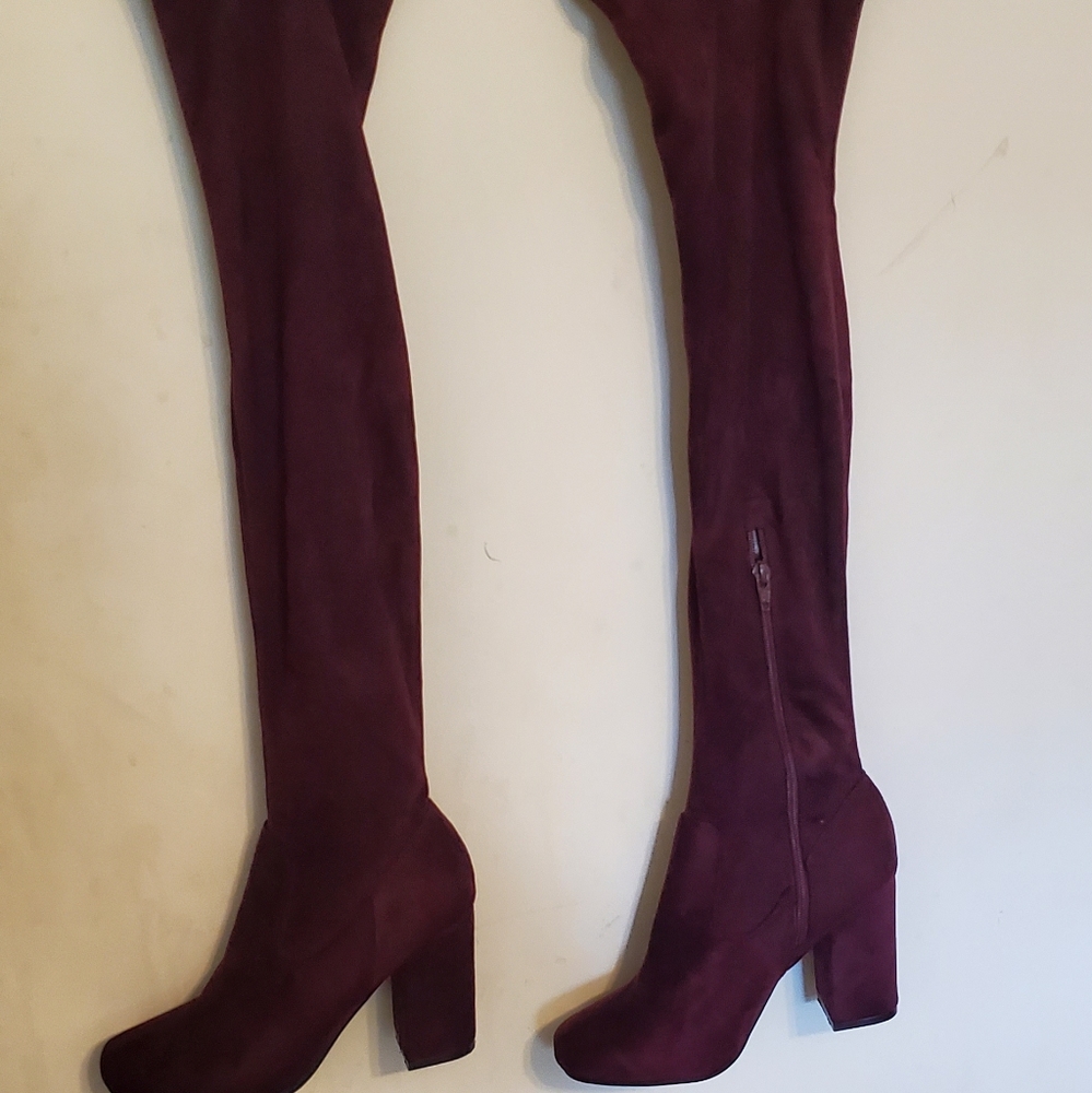 NWOT Knee high boots